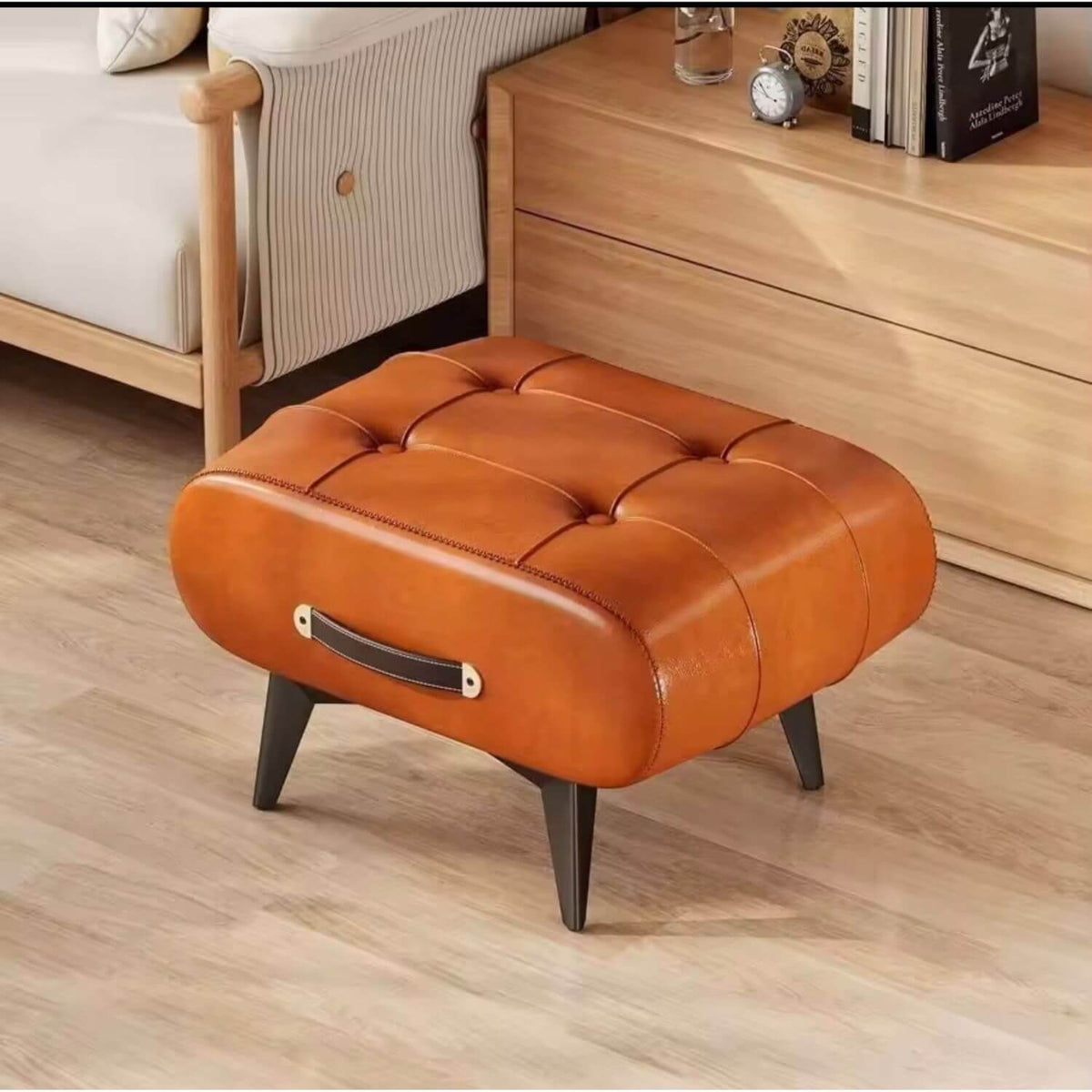 Pouf Design Cuir Élégant & Confortable