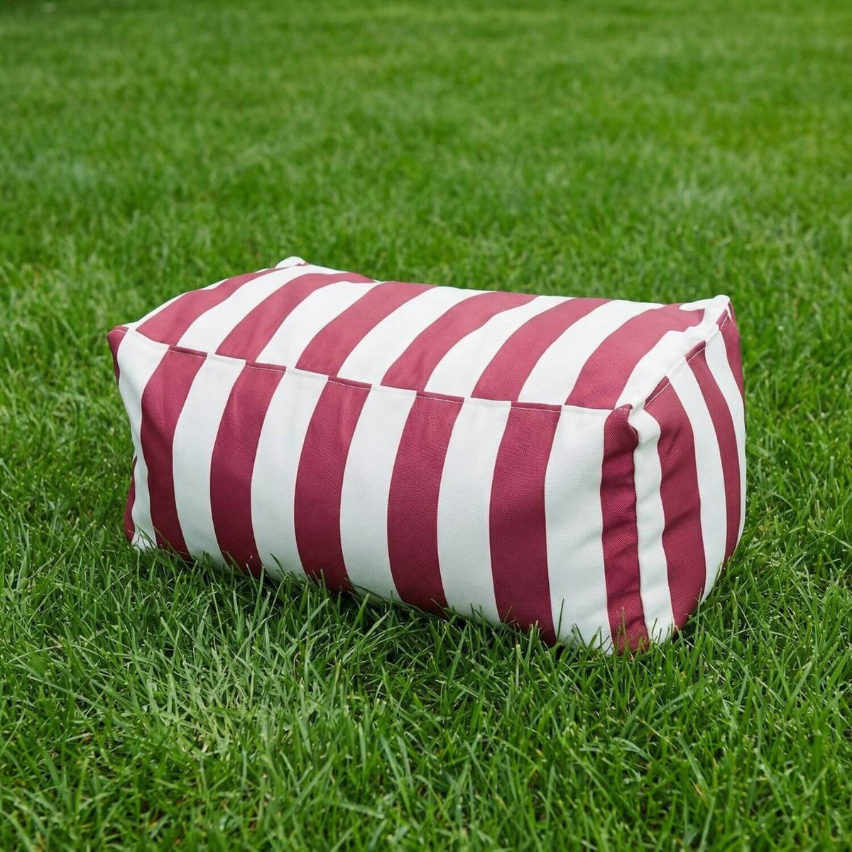 Pouf Extérieur Rectangulaire Solis - Housse Imperméable & Remplissage Inclus